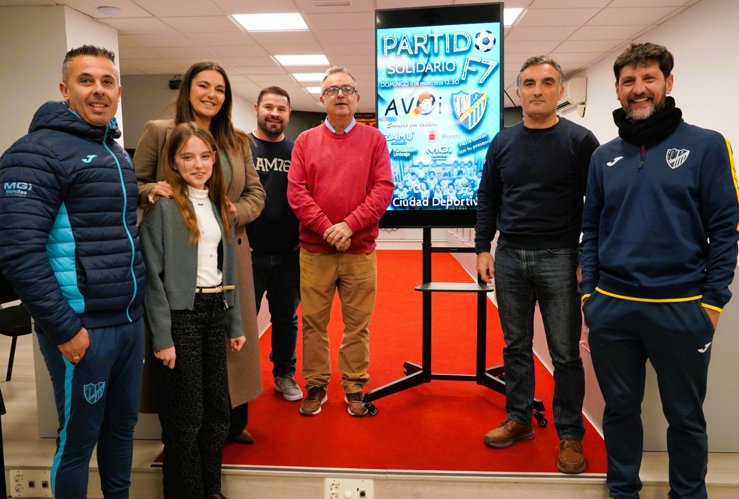 Los organizadores han presentado el partido solidario esta mañana en el Ayuntamiento.