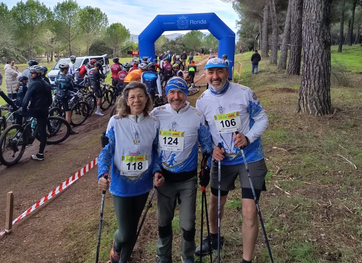 Corredores del Team Mad durante la carrera del domingo en La Dehesa.