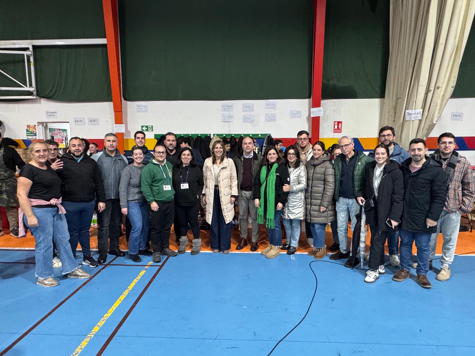 Las hermandades rondeñas participaron en el dispositivo de acogida de las personas evacuadas.