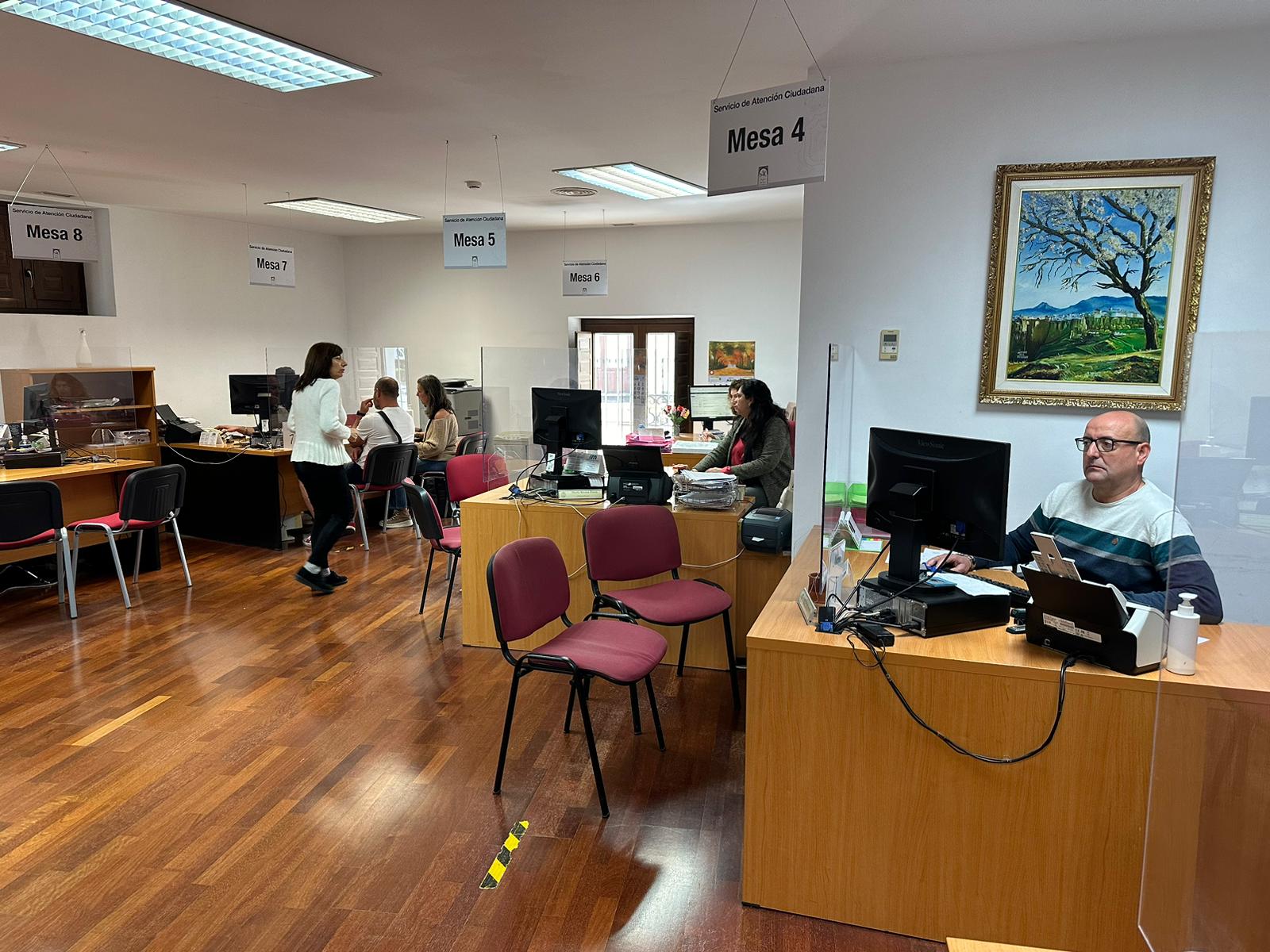 Los rondeños ya no tendrán que pedir cita previa para realizar sus trámites en el Servicio de Atención al Ciudadano del Ayuntamiento
