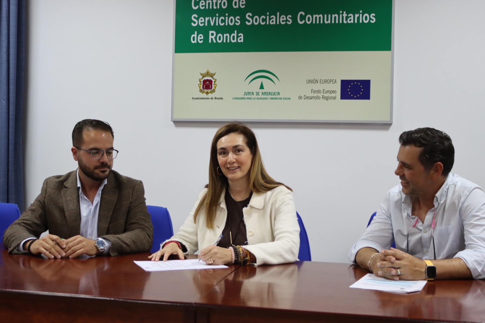El Ayuntamiento y el colegio Sagrado Corazón firman un acuerdo para combatir la soledad
