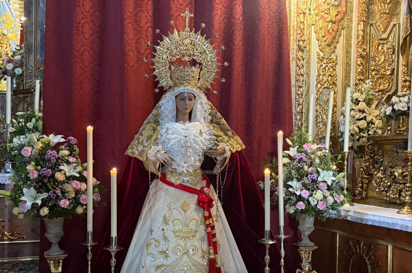 Besamanos de Nuestra Señora del Buen Amor. Foto: Hermandad del Ecce Homo.