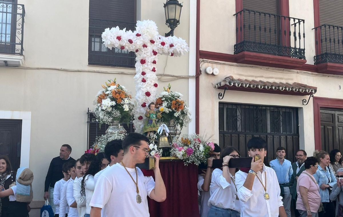 Fe, tradición e ilusión en los niños y jóvenes rondeños que han participado un año más en las Cruces de Mayo