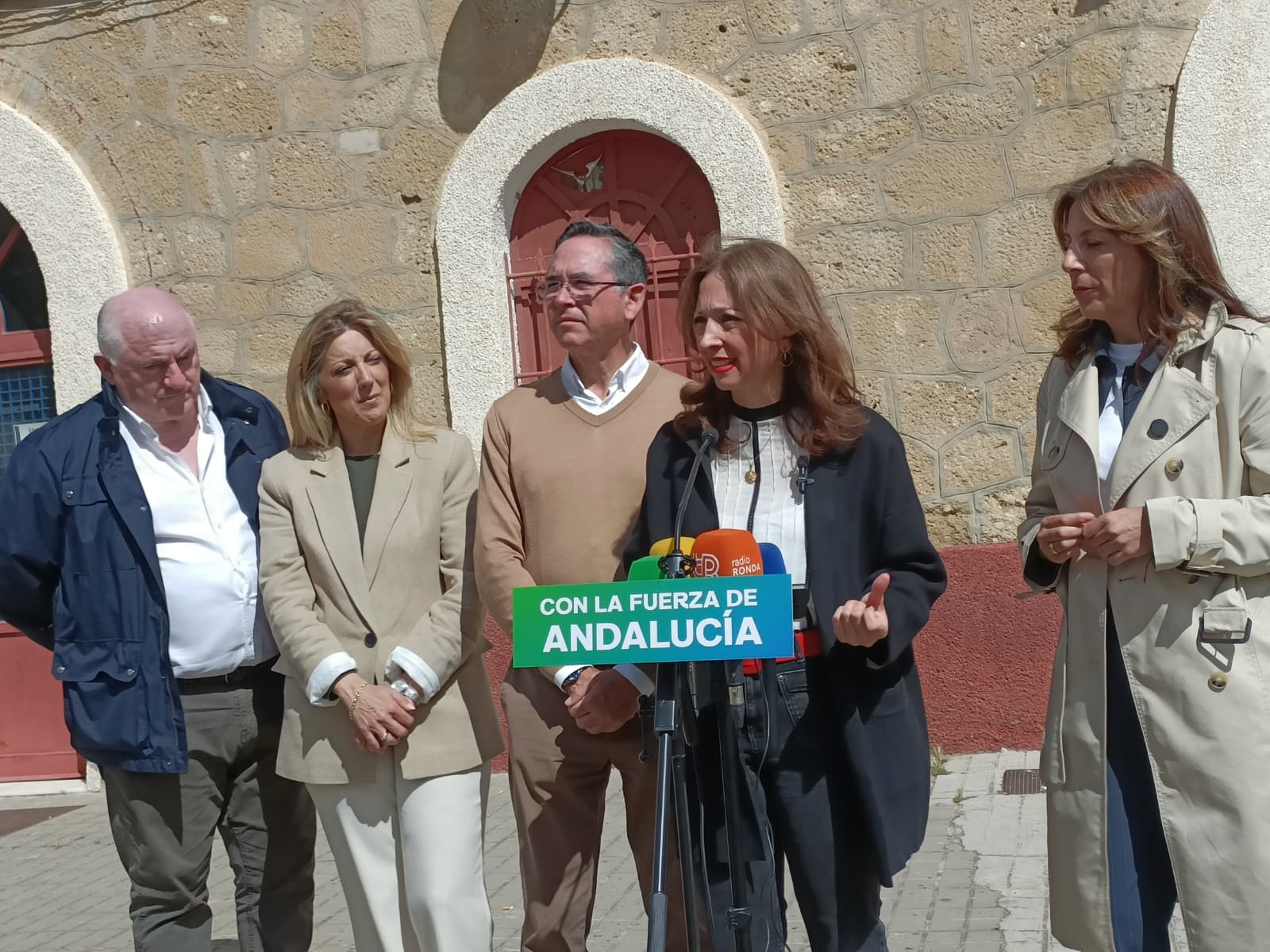 Patricia Navarro: «El Gobierno de Sánchez además de mantener a la Serranía de Ronda en el abandono, ahora la deja sin tren»