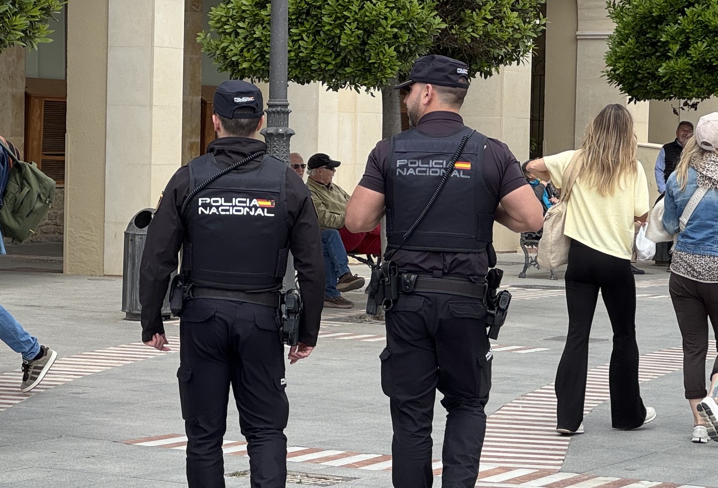 Imagend e archivo de agentes de la Policía Nacional de Ronda durante una patrullla.