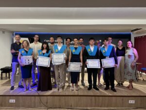 Alumnos y profesores.
