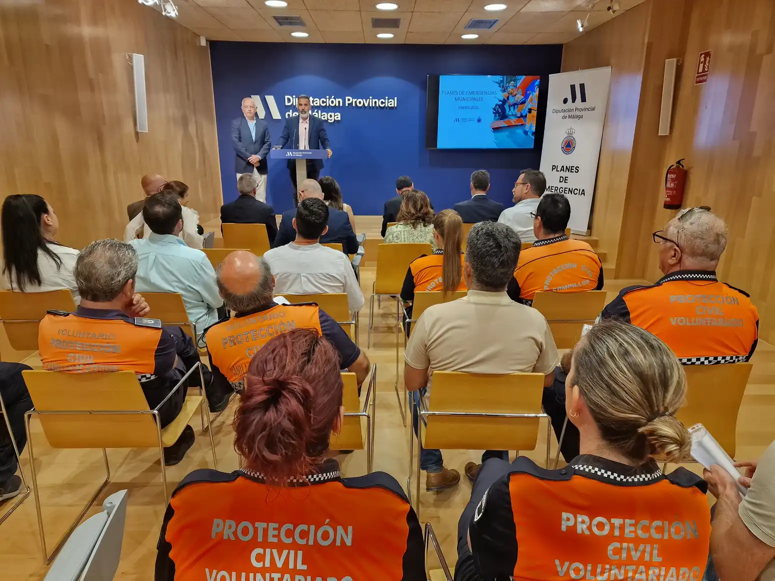 Presentación de la entrega planes de Protección Civil para prevenir y actuar ante emergencias.