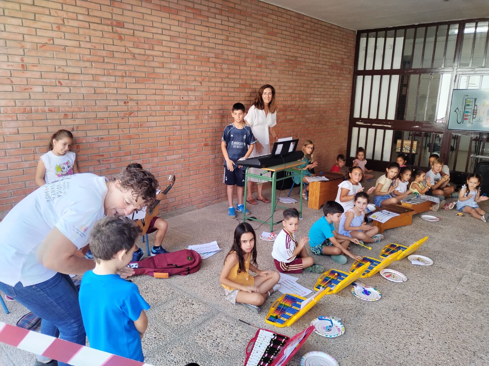 Durán visitó la Escuela este viernes.