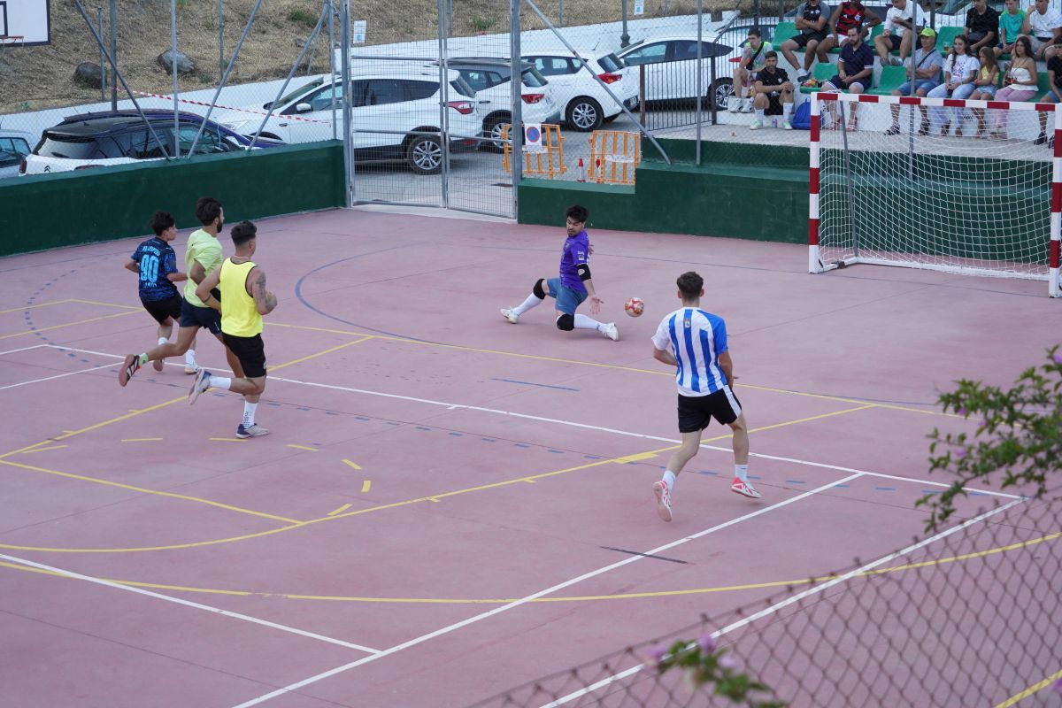 Uno de los encuentros disputados en el torneo. Foto: José Antonio Gallardo Pérez.