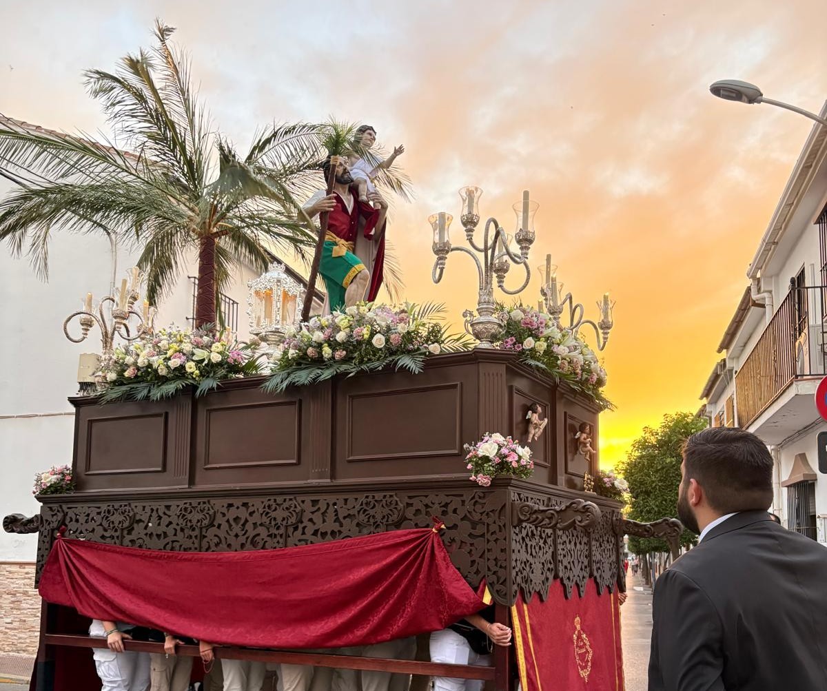 Una de las revirás realizadas por la cuadrilla de San Cristóbal. Foto: Fernando Calahorro.