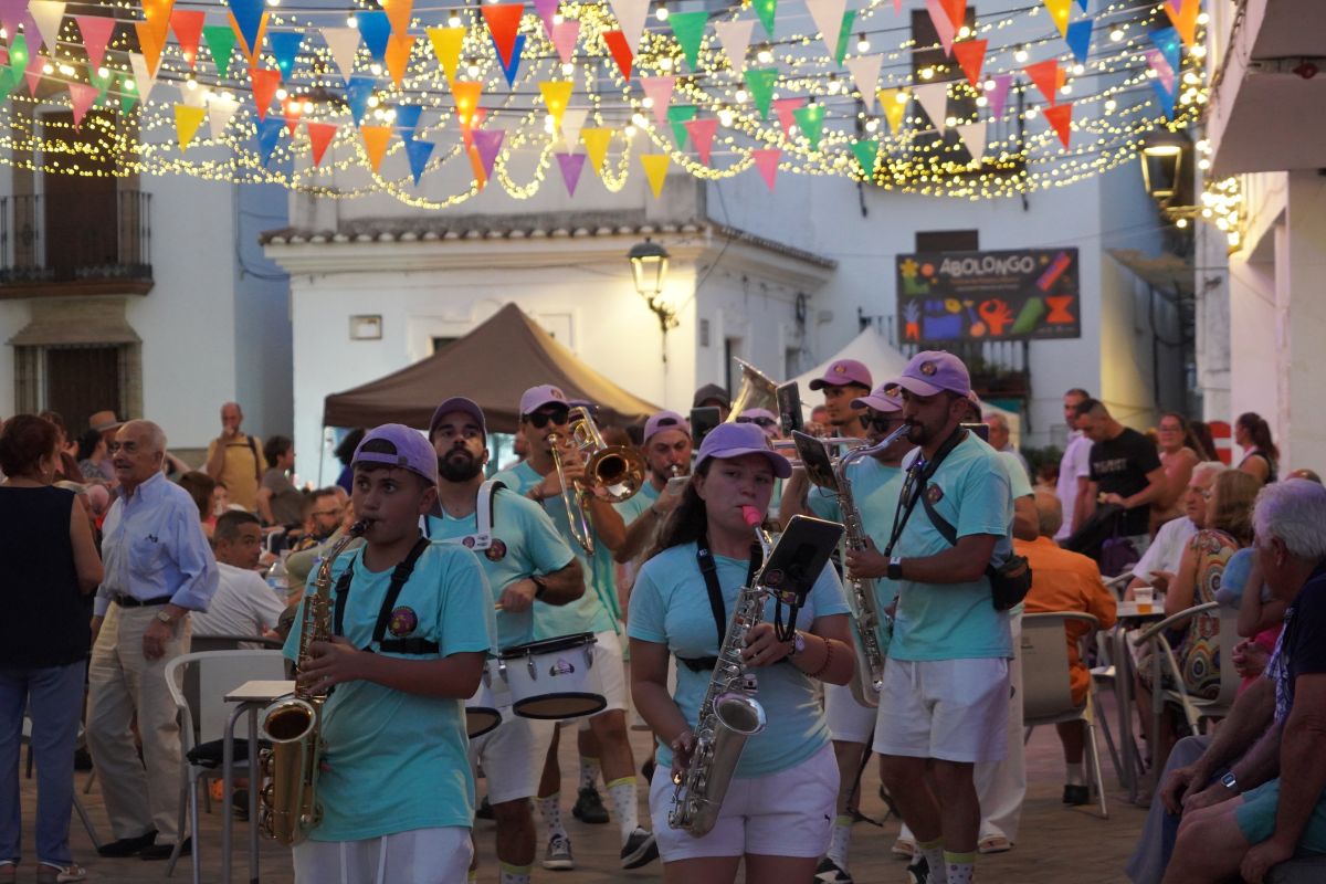 La charanga Fu-Remol en el III Festival de Poesía y Música Abolongo. Foto: José Antonio Gallardo Pérez.