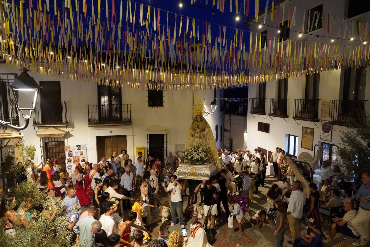Procesión de la Virgen del Rosario. Foto: José Antonio Gallardo Pérez.
