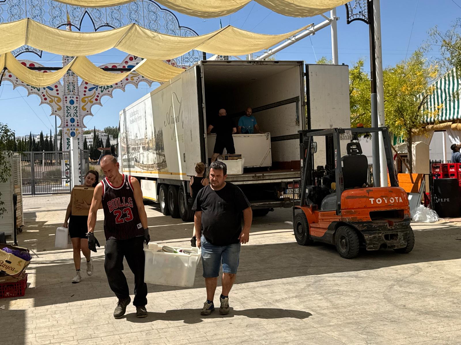 Durante las últimas jornadas se ha ido preparando el Recinto Ferial Ángel Harillo.