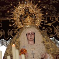 Nuestra Señora de los Dolores en su paso de palio.