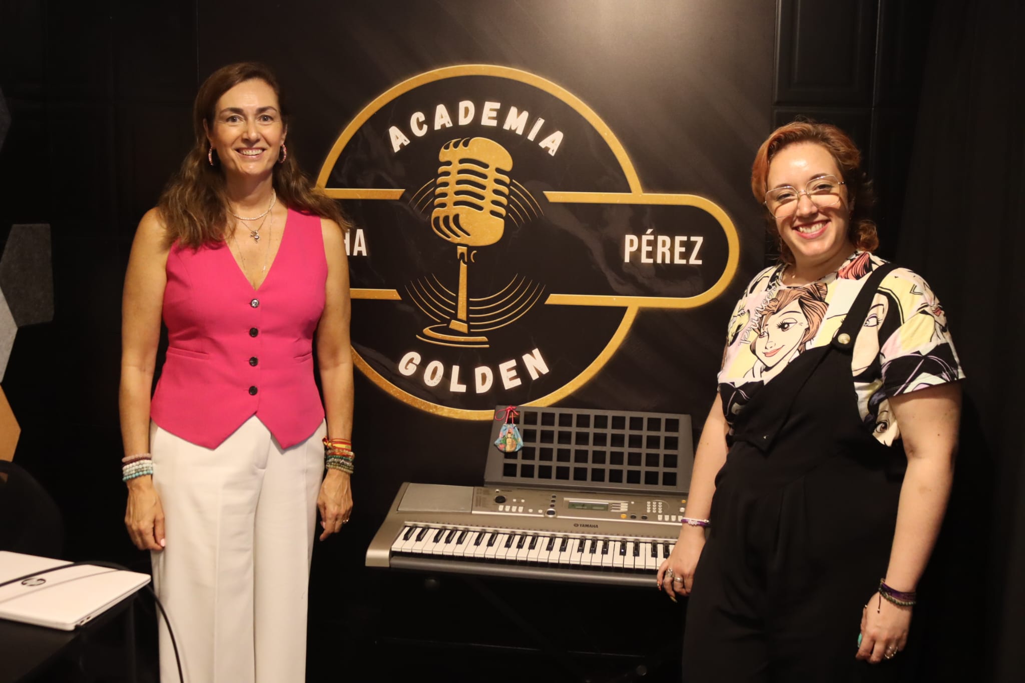 Cristina Durán y Martha Pérez.