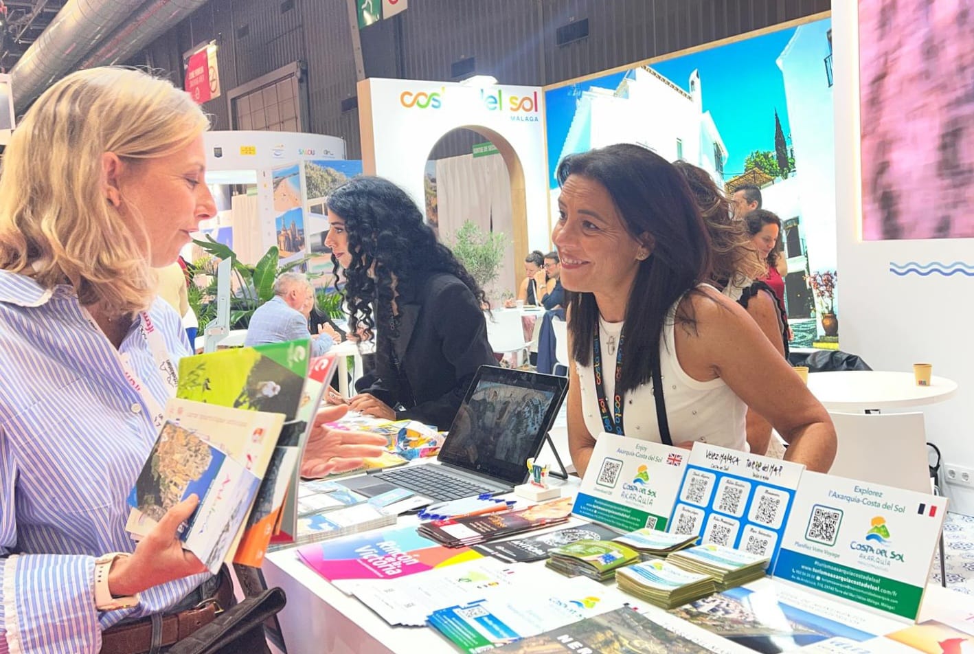 Un momento de dicha feria, en la que participan profesionales de Turismo de Ronda.