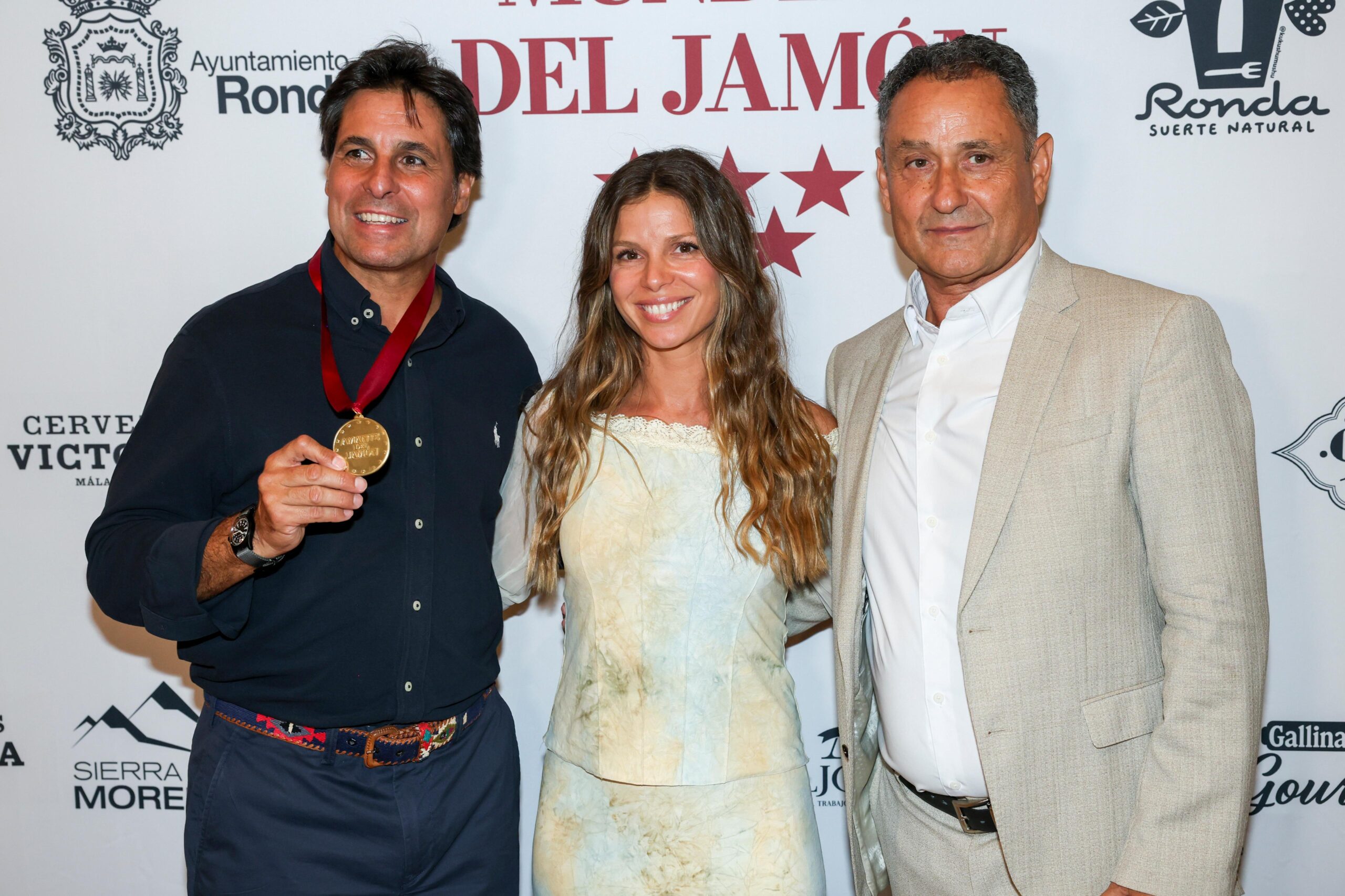 Fran Rivera, Nuria Tomás y Enrique Tomás.