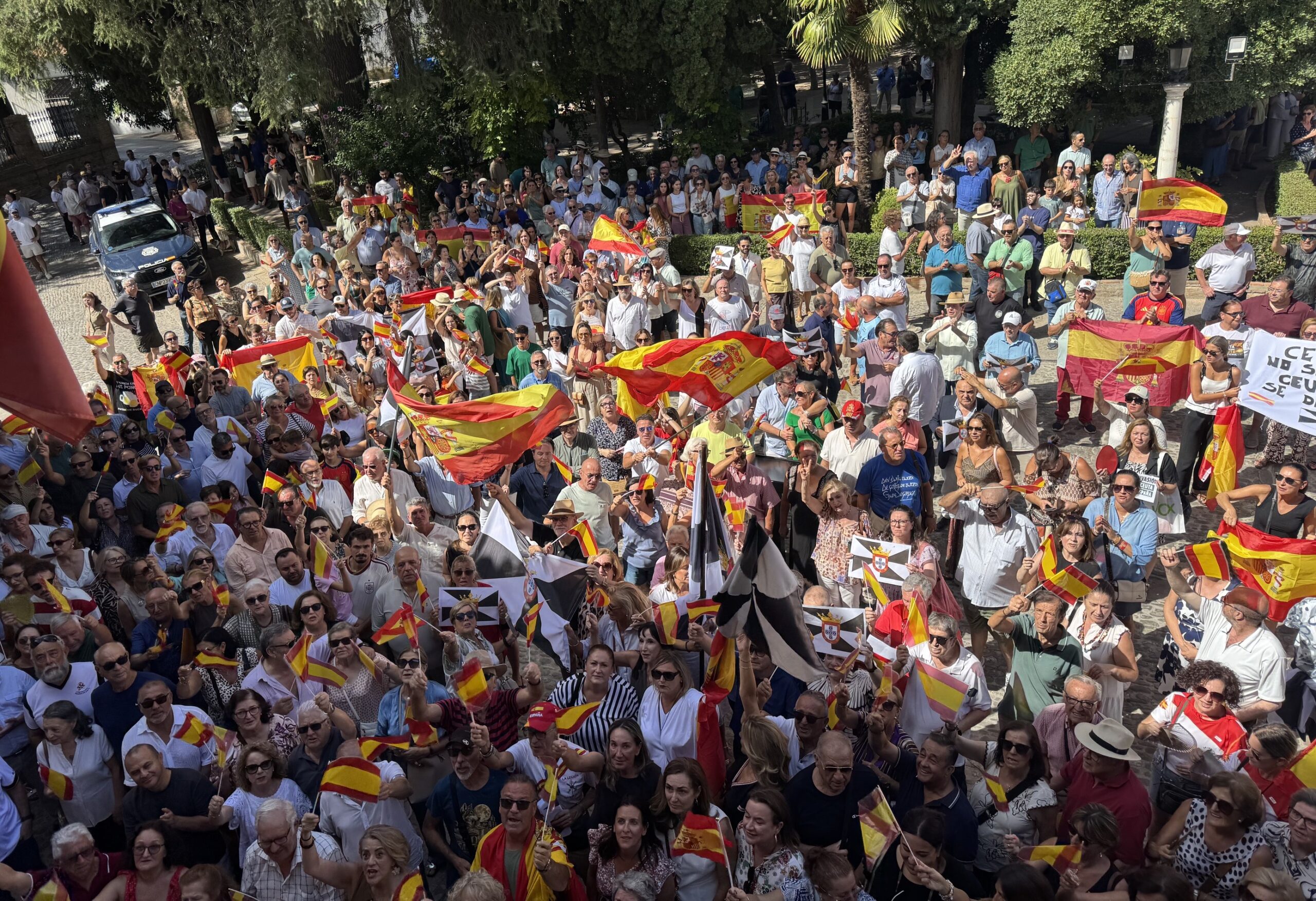 Ningún representante del PSOE de Ronda ha participado en la multitudinaria concentración de apoyo a la ciudad autónoma de Ceuta.
