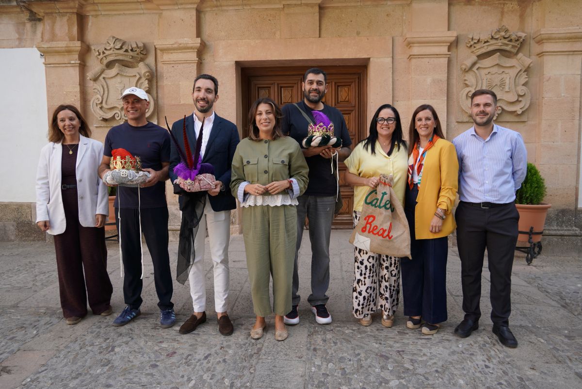 El Ayuntamiento ha dado a conocer hoy a las tres personas que encarnarán a los Reyes Magos y a la Cartera Real.