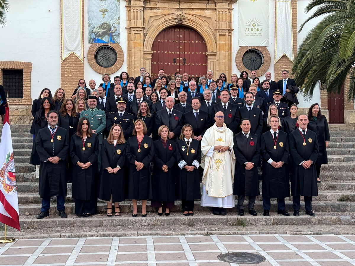 Los abogados rondeños han celebrado una misa y un acto institucional con motivo de su patrona.