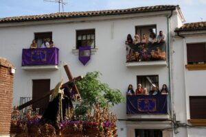 Salida al barrio de su feligresía.