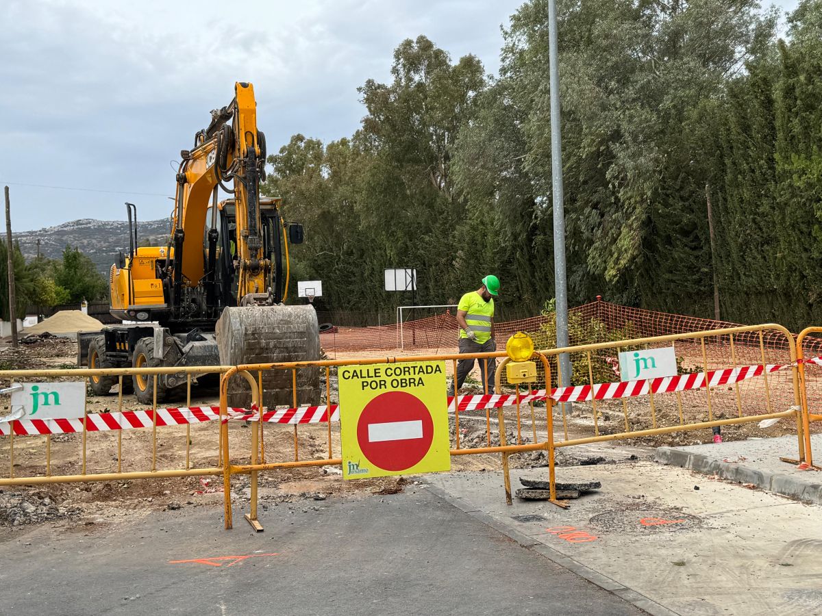 Obras en el Cerro del Almendro.