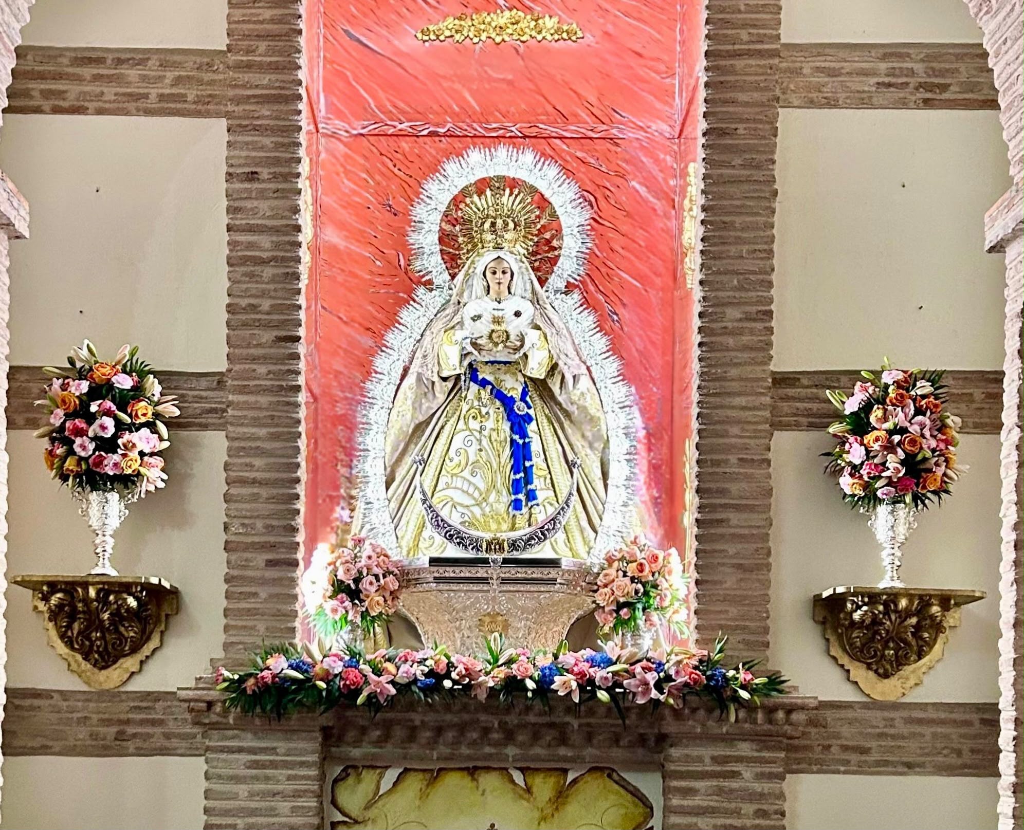 Nuestra Señora de la Aurora en la Iglesia de Nuestra Señora de la Merced. Foto: Hermandad de la Aurora.